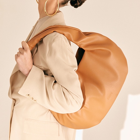 Curve Shoulder Bag (Caramel Brown)